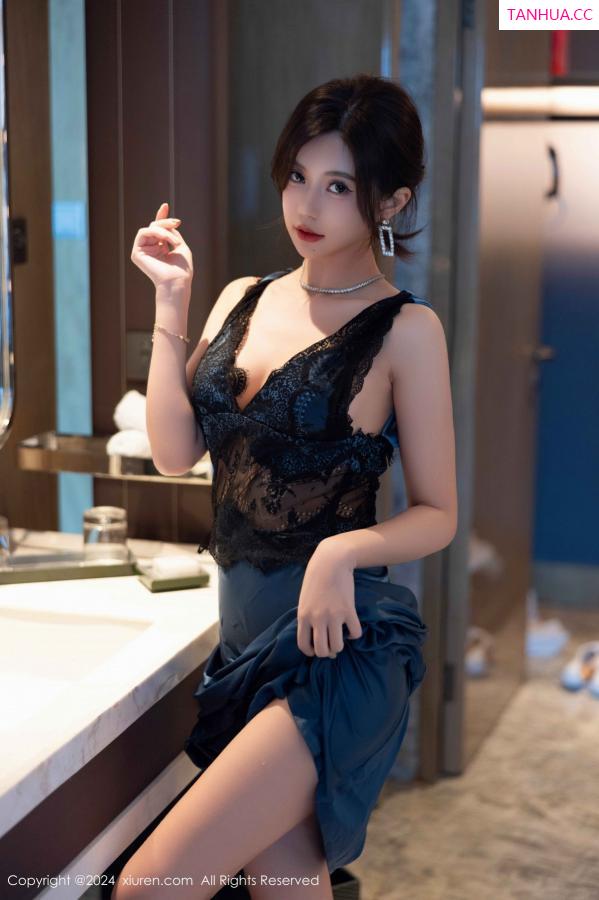 綺裡嘉 绮里嘉 [XiuRen]高清写真图 2024.10.18 No.9310 绮里嘉ula 丝袜美腿第72张图片